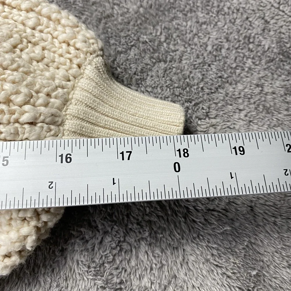 Free People‎ Knit Cropped Sweater Womens Size Small Beige Long Sleeve Pullover